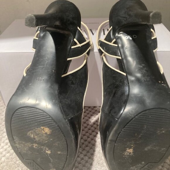 Guess Open Toe Heels - Picture 3 of 5